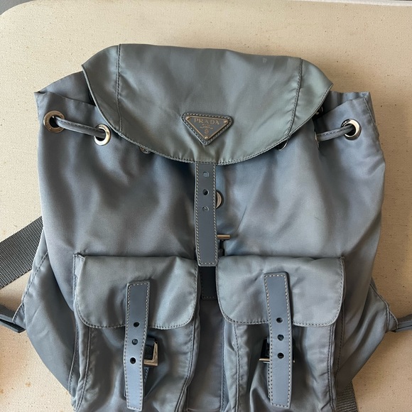 Prada small re-nylon backpack - Picture 2 of 8